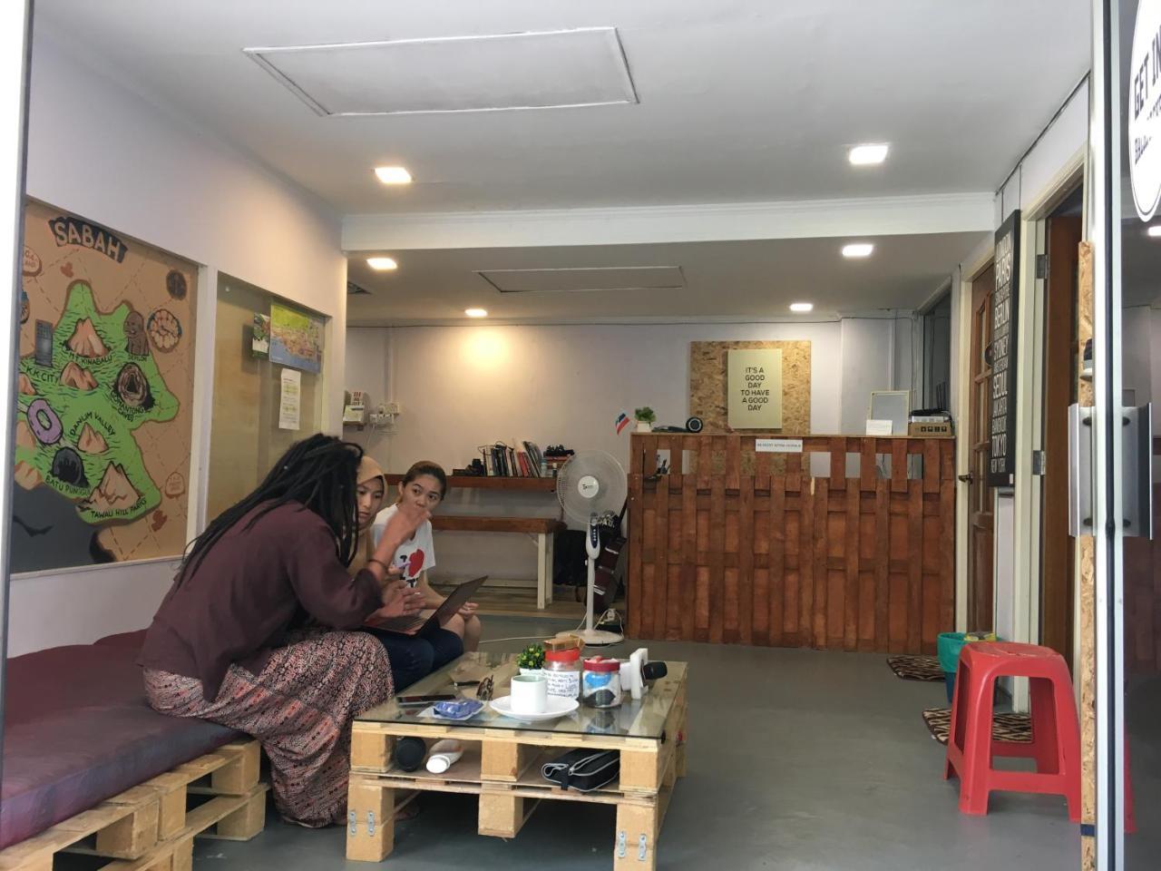 بيت شباب جيت إن باكباكرز كوتا كينابالو المظهر الخارجي الصورة